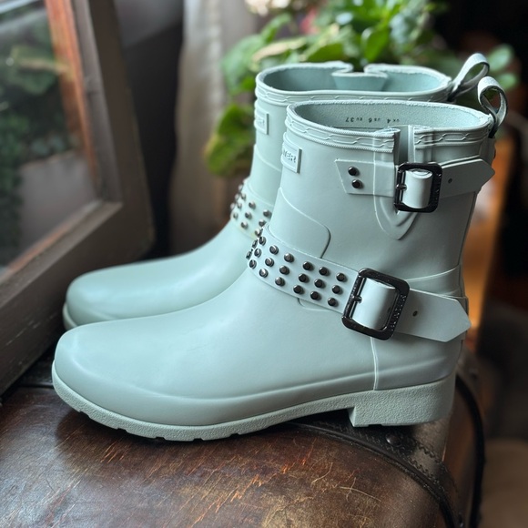 Hunter Shoes - Hunter Refined Stud Ankle Boots